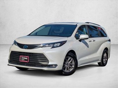 Used 2024 Toyota Sienna XLE