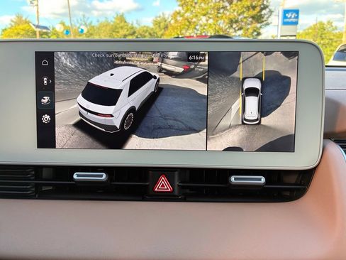 Used 2024 Hyundai Ioniq 5 Limited AWD/4WD image 32