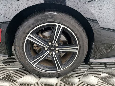 Used 2024 Ford Mustang Convertible image 16