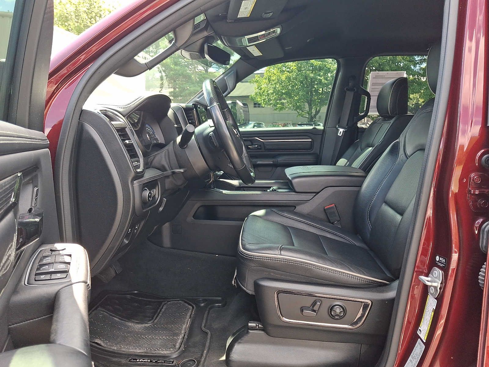 Used 2022 RAM 1500 Limited AWD/4WD image 13