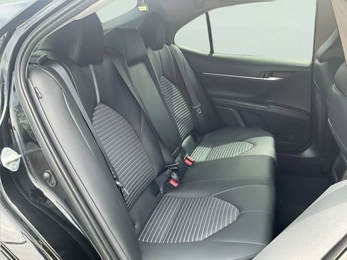 Used 2024 Toyota Camry SE w/ Convenience Package image 17