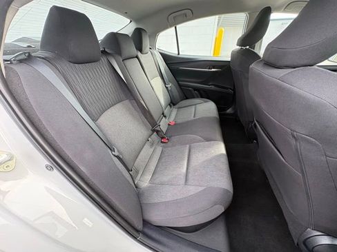Used 2025 Toyota Camry LE image 27