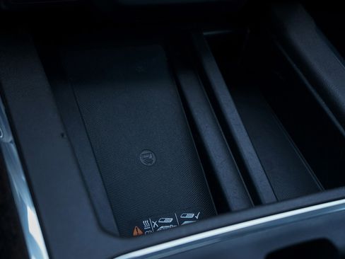 Used 2021 GMC Sierra 1500 Denali w/ Denali Ultimate Package image 23