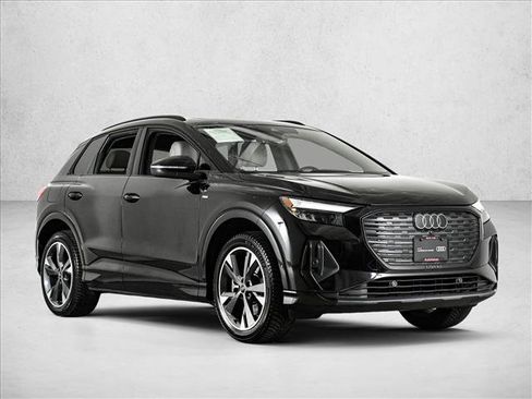 Certified 2024 Audi Q4 e-tron Premium Plus AWD/4WD image 3