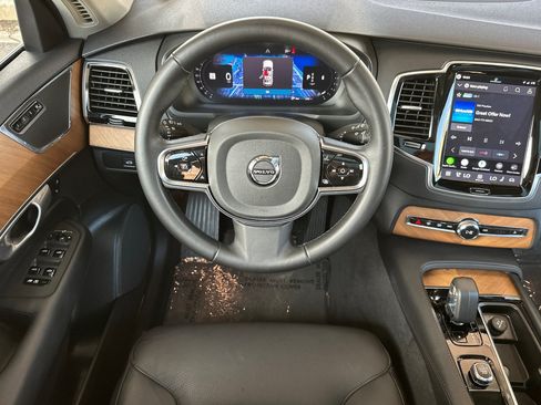 Certified 2024 Volvo XC90 B5 Plus AWD/4WD image 16