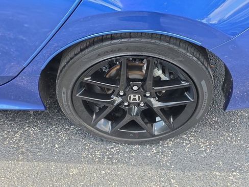 Used 2023 Honda Civic Sport image 9