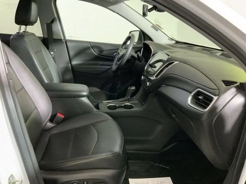 Used 2020 Chevrolet Equinox Premier FWD image 30