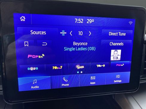 Used 2020 Ford Explorer XLT image 19