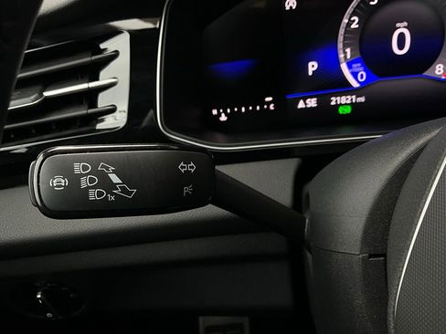 Used 2025 Volkswagen Jetta Sport image 33