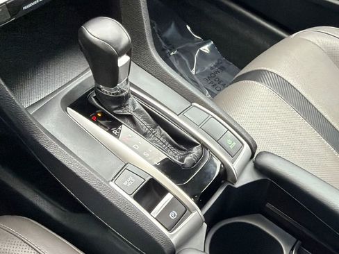 Used 2017 Honda Civic Touring image 27