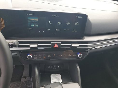 New 2026 Kia Sportage EX image 15