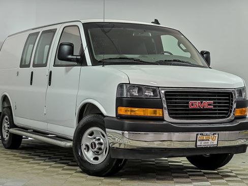 Used 2025 GMC Savana 2500 w/ Driver Convenience Package RWD image 1