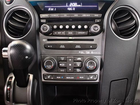 Used 2015 Honda Pilot Touring image 26