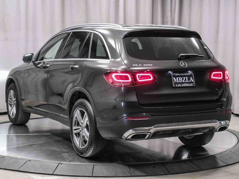 Certified 2022 Mercedes-Benz GLC 300 image 2