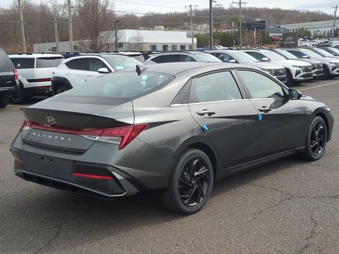 New 2026 Hyundai Elantra SEL Sport Premium FWD image 3