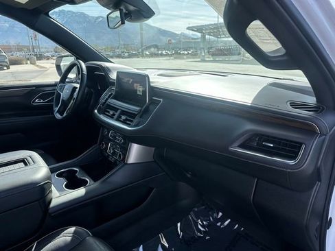 Used 2023 Chevrolet Suburban Premier AWD/4WD image 19