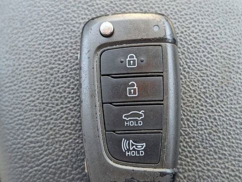 Certified 2022 Hyundai Accent SEL FWD image 25