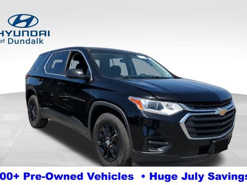 Used 2021 Chevrolet Traverse LS FWD image 1