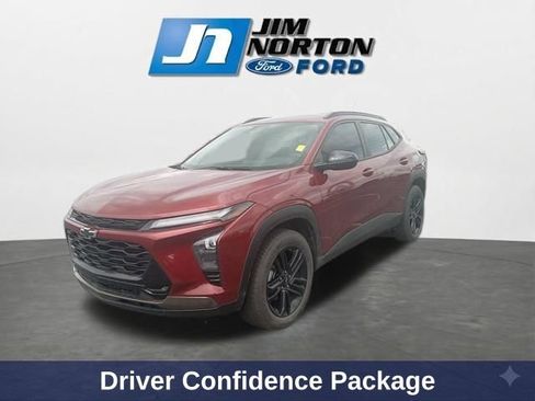 Used 2024 Chevrolet Trax ACTIV w/ Sunroof Package FWD image 4
