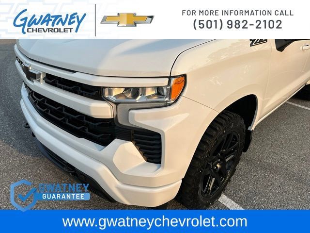 Used 2024 Chevrolet Silverado 1500 RST w/ Z71 Off-Road Package AWD/4WD image 16