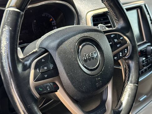 Used 2015 Jeep Grand Cherokee Overland w/ Advanced Technology Group AWD/4WD image 29