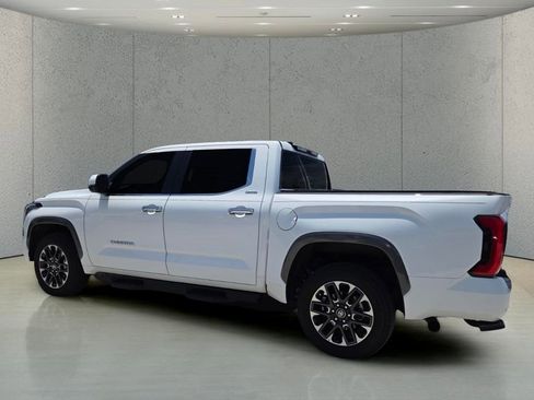 Used 2025 Toyota Tundra Limited AWD/4WD image 5