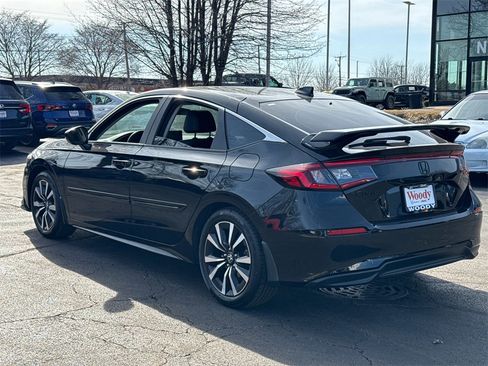 Used 2024 Honda Civic EX-L image 6