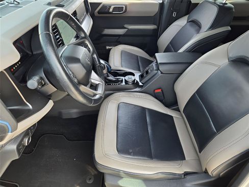 Used 2022 Ford Bronco Wildtrak AWD/4WD image 13