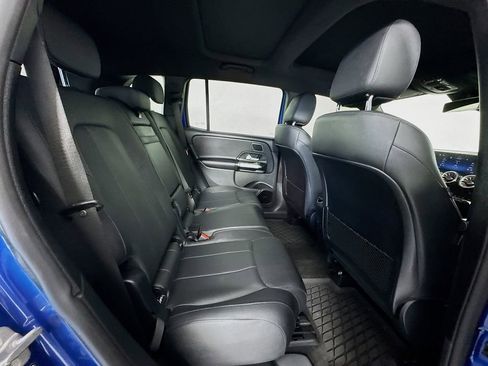 Used 2024 Mercedes-Benz GLB 250 4MATIC image 25