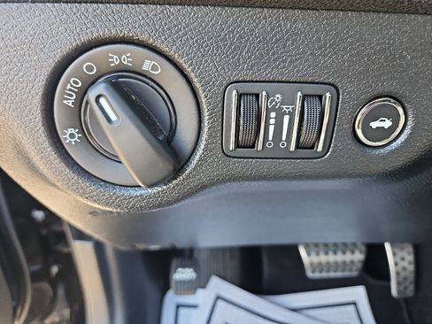 Used 2023 Dodge Charger R/T w/ Blacktop Package image 20