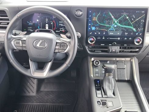 Used 2024 Lexus GX 550 w/ Accessory Package (Z1) AWD/4WD image 24