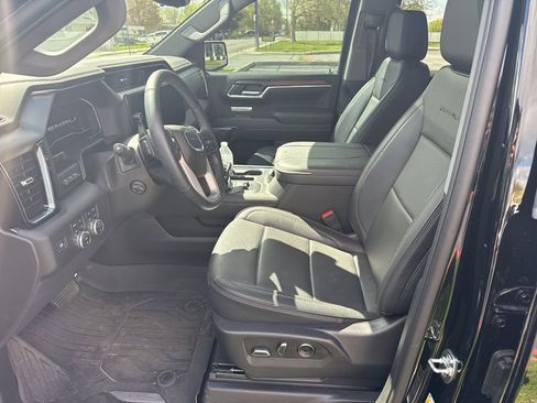 Used 2025 GMC Sierra 1500 Denali w/ Denali Reserve Package image 7