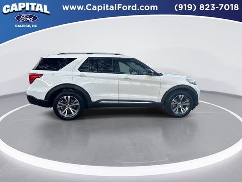 Used 2020 Ford Explorer Platinum w/ Premium Technology Package image 9
