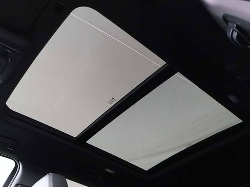 Used 2021 Chevrolet Tahoe Z71 image 18