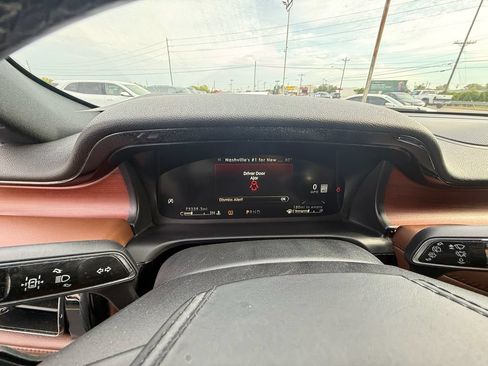 Used 2021 Lincoln Aviator Reserve w/ Equipment Group 208A AWD/4WD image 17