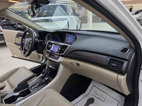 Used 2015 Honda Accord EX-L image 21