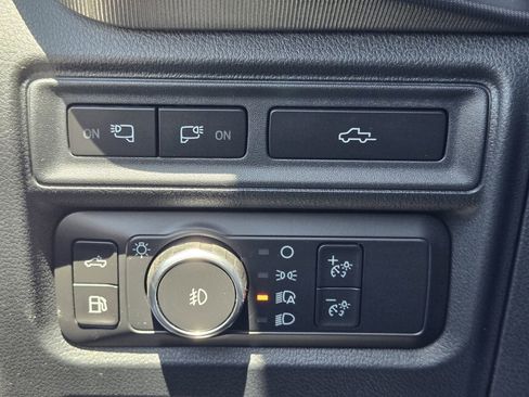 Used 2021 Ford F150 Platinum w/ Equipment Group 701A High AWD/4WD image 19