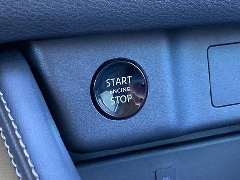 Used 2024 Nissan Rogue Platinum w/ Platinum Premium Package AWD/4WD image 22