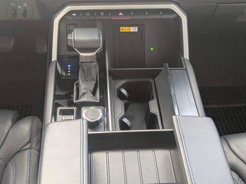 Used 2024 Toyota Sequoia Platinum AWD/4WD image 20