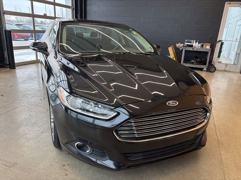 Used 2015 Ford Fusion SE w/ Equipment Group 202A image 1