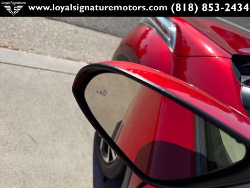 Used 2020 Toyota C-HR XLE FWD image 18