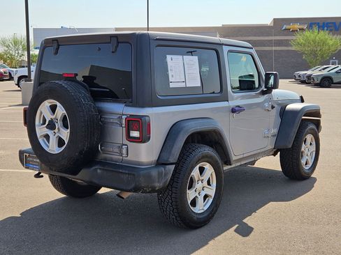Used 2020 Jeep Wrangler Sport AWD/4WD image 5