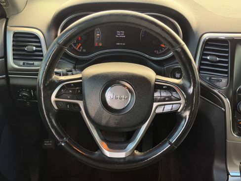 Used 2018 Jeep Grand Cherokee Limited RWD image 11