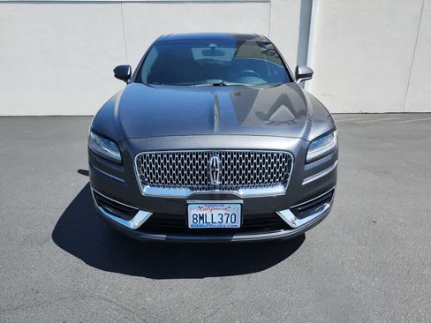 Used 2019 Lincoln Nautilus Reserve FWD image 5