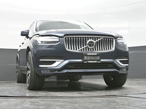 Used 2024 Volvo XC90 B6 Plus w/ Protection Package image 18