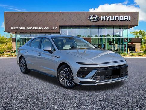New 2026 Hyundai Sonata Limited FWD image 2