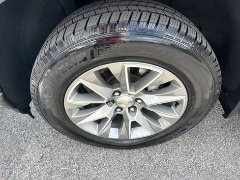 Used 2019 Chevrolet Silverado 1500 High Country w/ Technology Package image 52