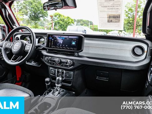 Used 2025 Jeep Wrangler Unlimited Sport AWD/4WD image 29