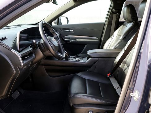 Used 2025 Cadillac XT4 Premium Luxury FWD image 25