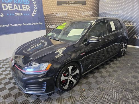 Used 2016 Volkswagen GTI SE FWD image 2